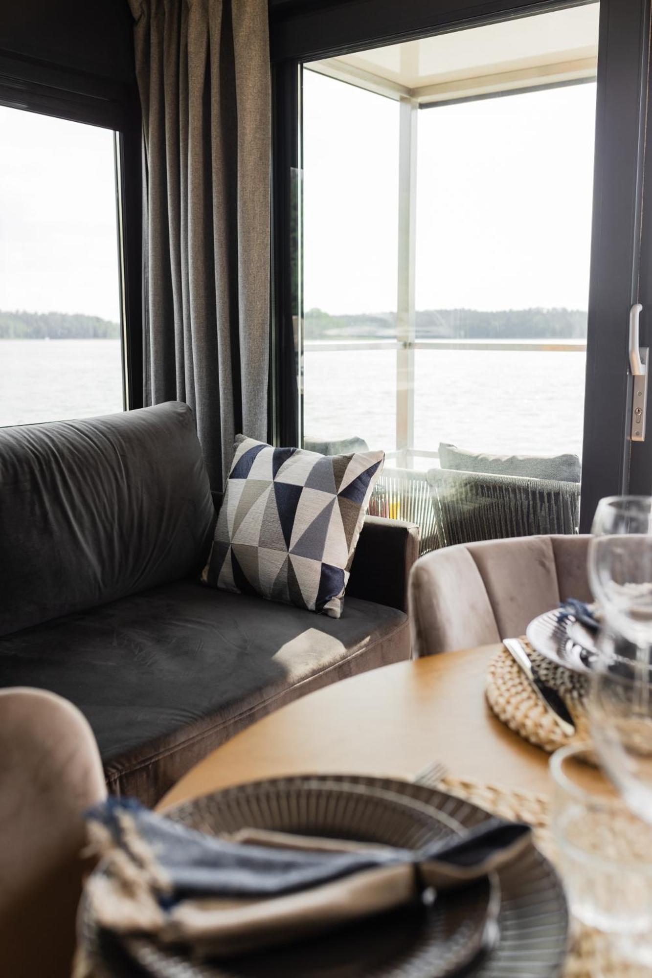 Domek Na Wodzie - Houseboat -Sauna, Taras Na Dachu, Dwie Sypialnie Mikołajki Esterno foto