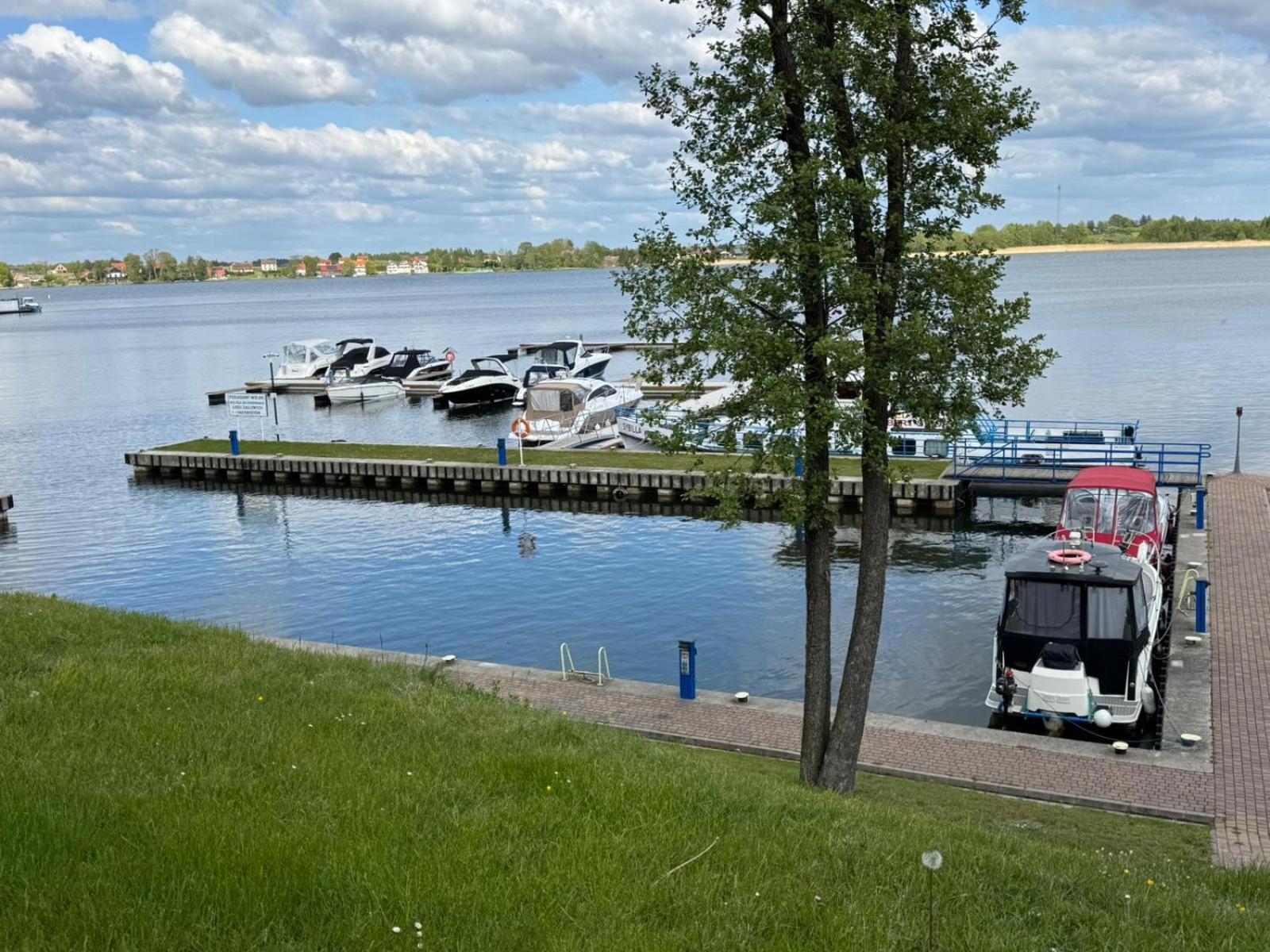 Domek Na Wodzie - Houseboat -Sauna, Taras Na Dachu, Dwie Sypialnie Mikołajki Esterno foto