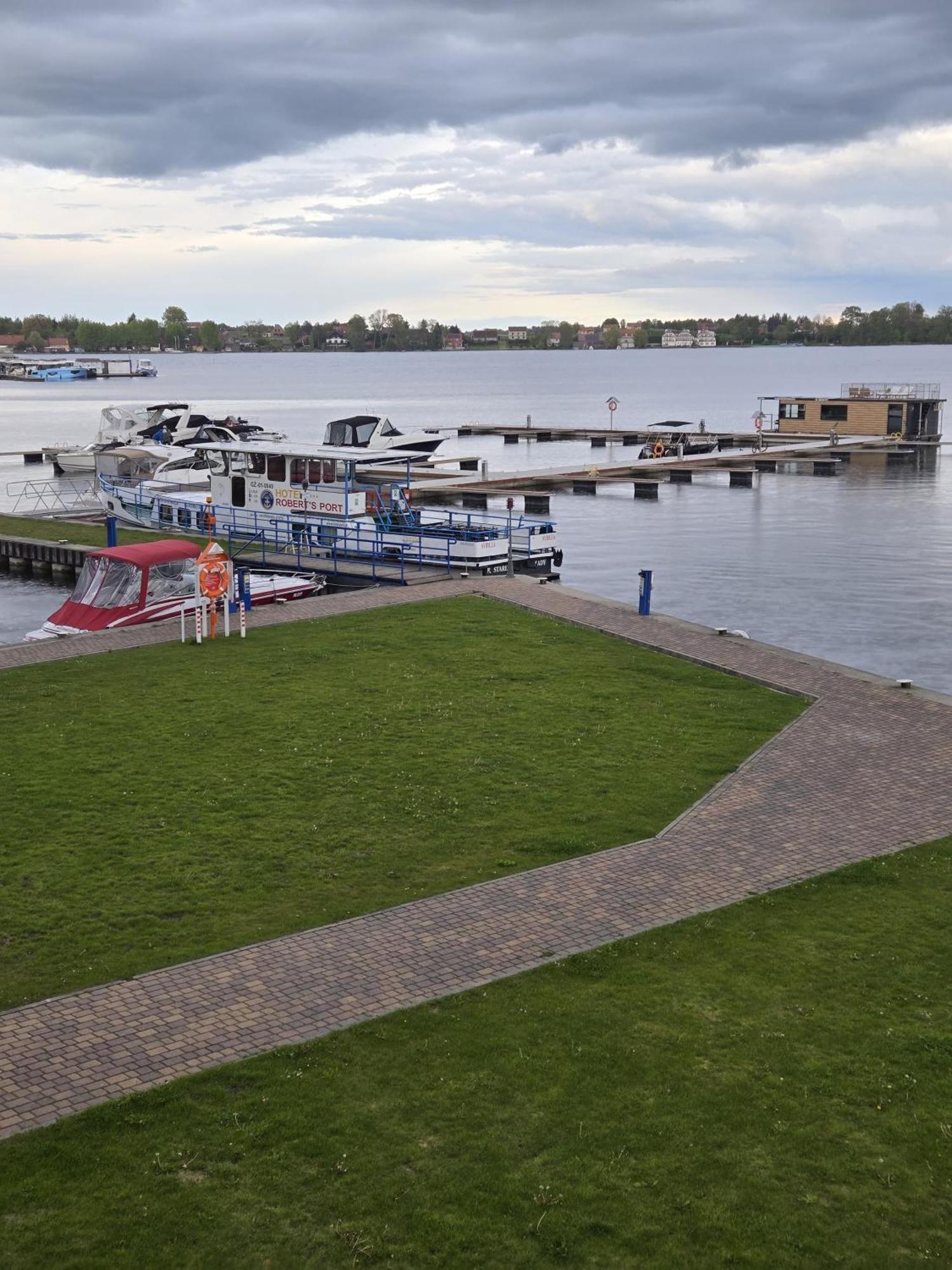 Domek Na Wodzie - Houseboat -Sauna, Taras Na Dachu, Dwie Sypialnie Mikołajki Esterno foto